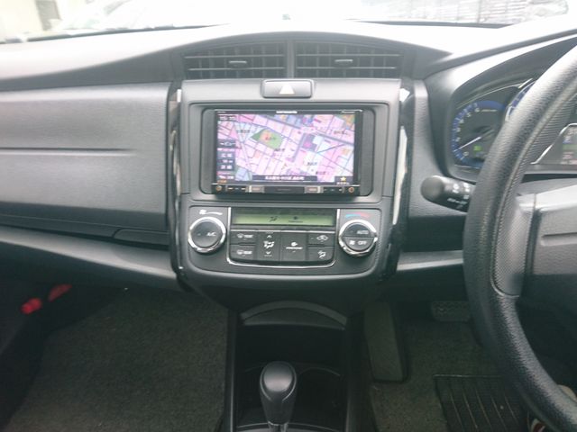 COROLLA AXIO