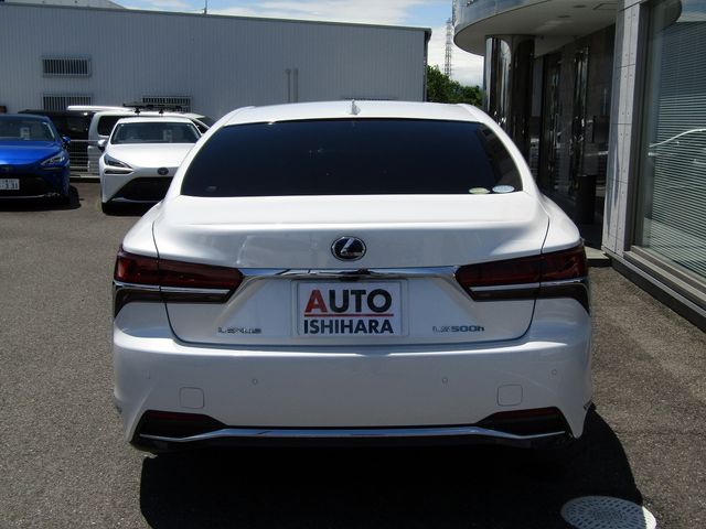 LEXUS LS500h