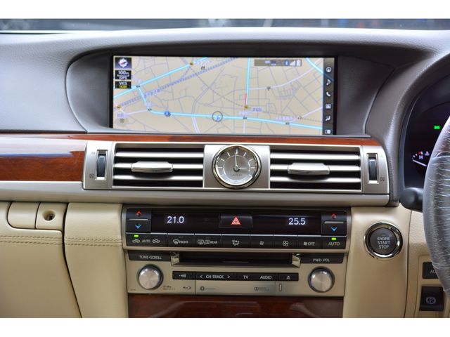 LEXUS LS460