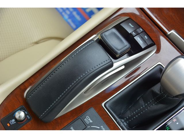 LEXUS LS460