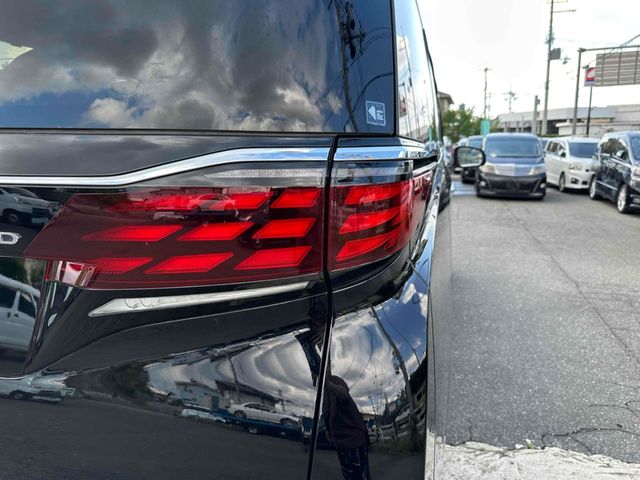 ALPHARD hybrid