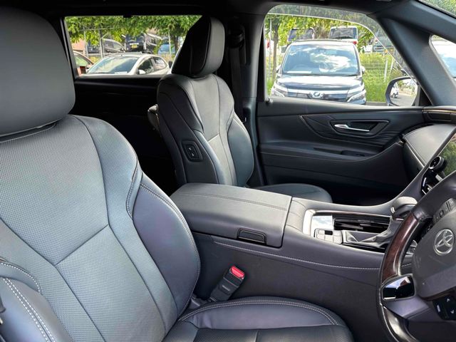 ALPHARD hybrid