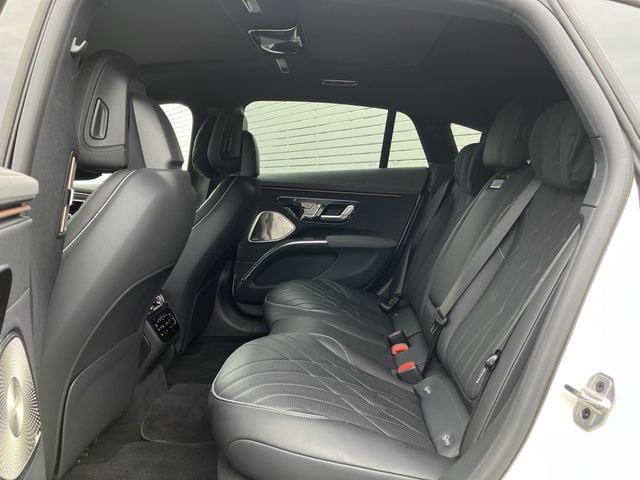 MERCEDES AMG EQS