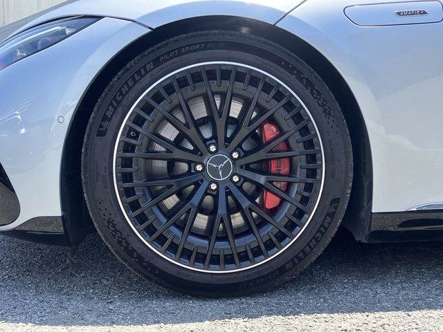MERCEDES AMG EQS