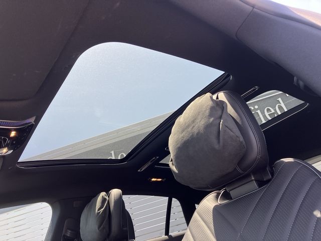 MERCEDES AMG EQS
