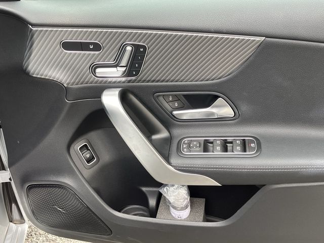 MERCEDES BENZ A class sedan