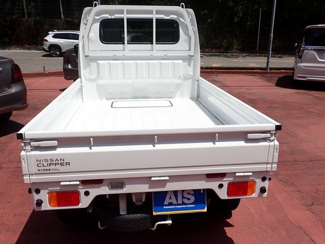 CLIPPER truck