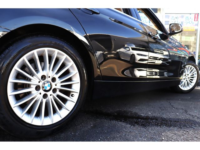 BMW 3 Series sedan