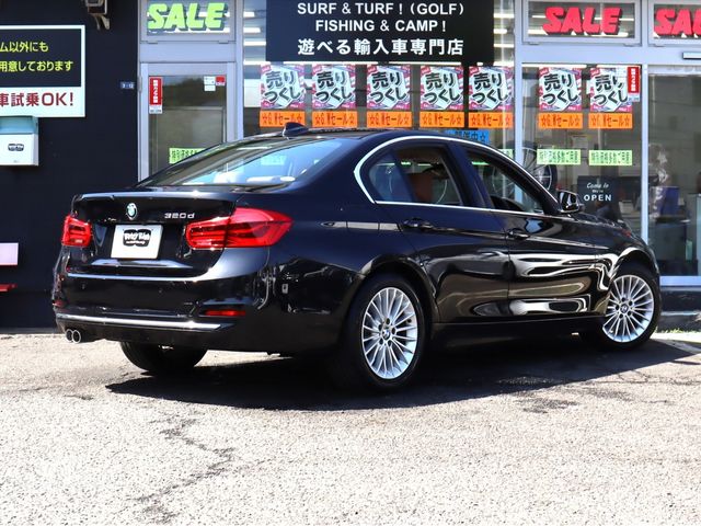 BMW 3 Series sedan