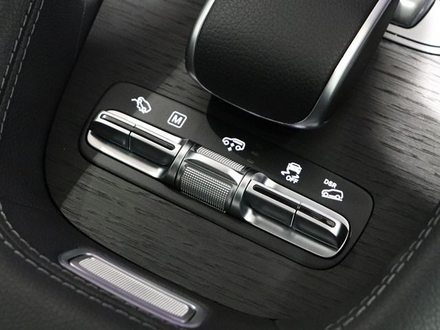 MERCEDES BENZ GLS class