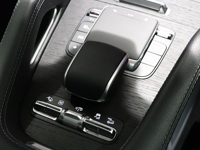 MERCEDES BENZ GLS class