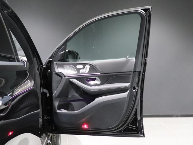 MERCEDES BENZ GLS class
