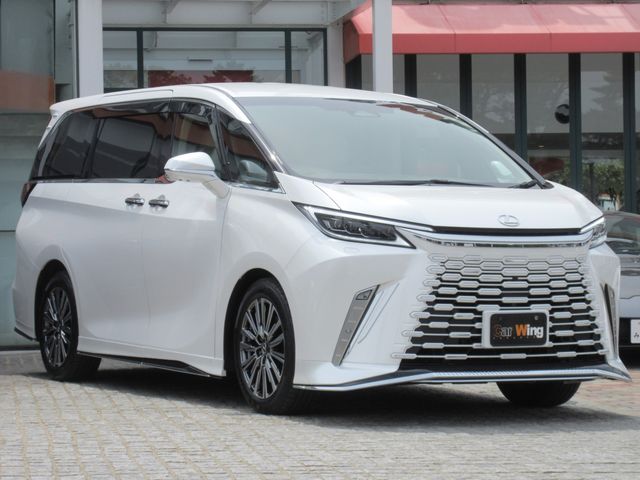 Lexus LM500h