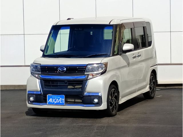 TANTO CUSTOM 4WD