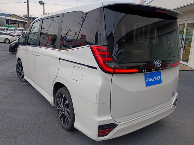 NOAH HYBRID