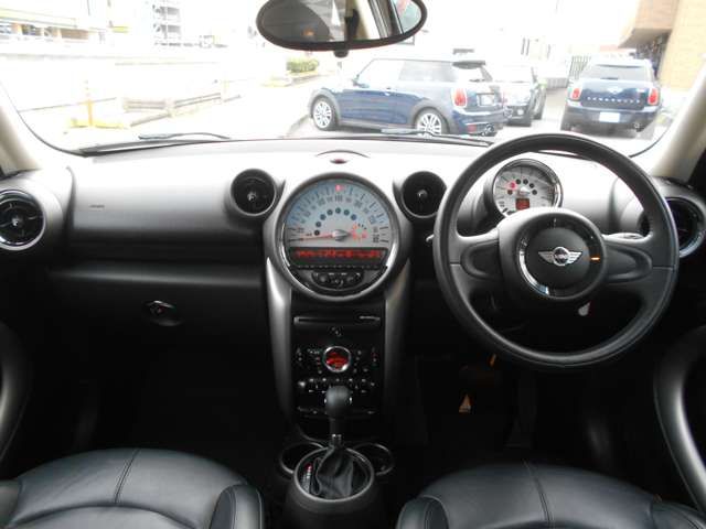 BMW MINI COOPER CROSSOVER