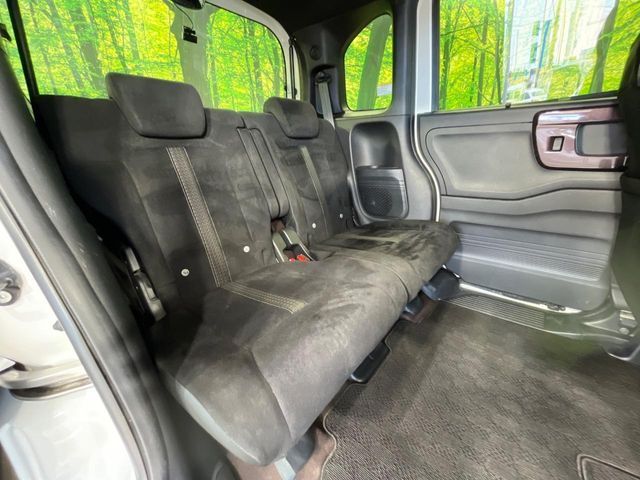 N-BOX CUSTOM