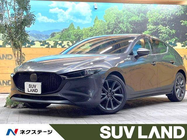 MAZDA3 FASTBACK