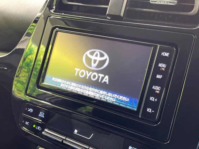PRIUS 4WD