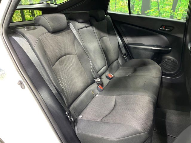 PRIUS 4WD
