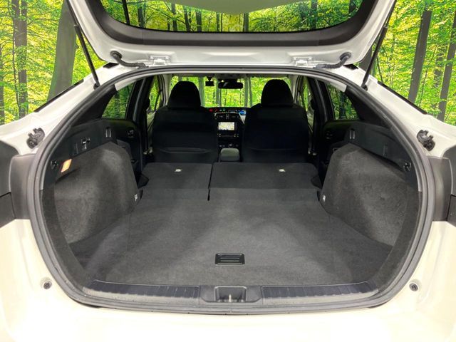 PRIUS 4WD