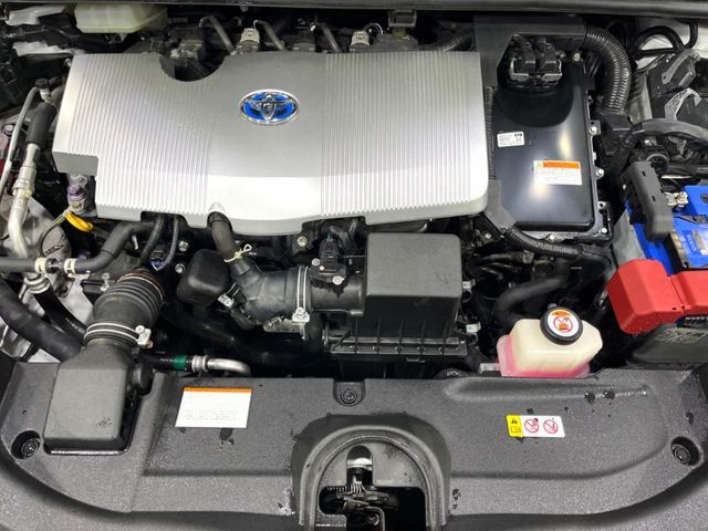 PRIUS 4WD