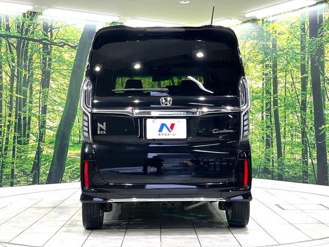 N BOX CUSTOM 4WD