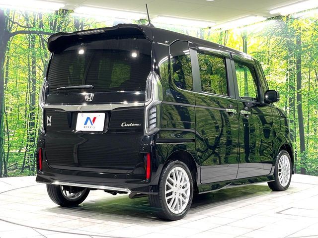 N BOX CUSTOM 4WD