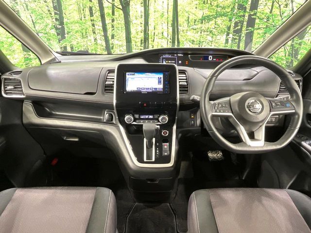 SERENA  S-HYBRID 4WD