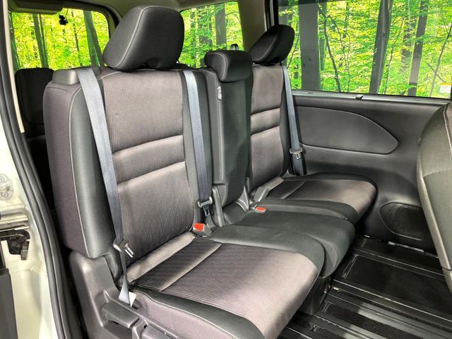 SERENA  S-HYBRID 4WD