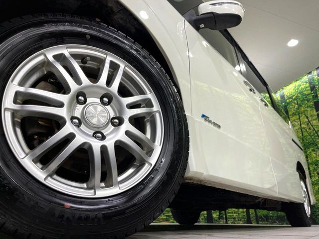 SERENA  S-HYBRID 4WD