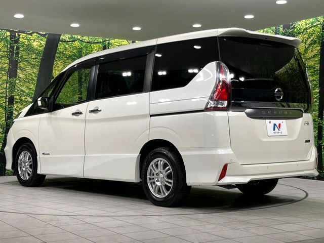 SERENA  S-HYBRID 4WD