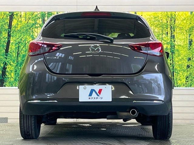 MAZDA2
