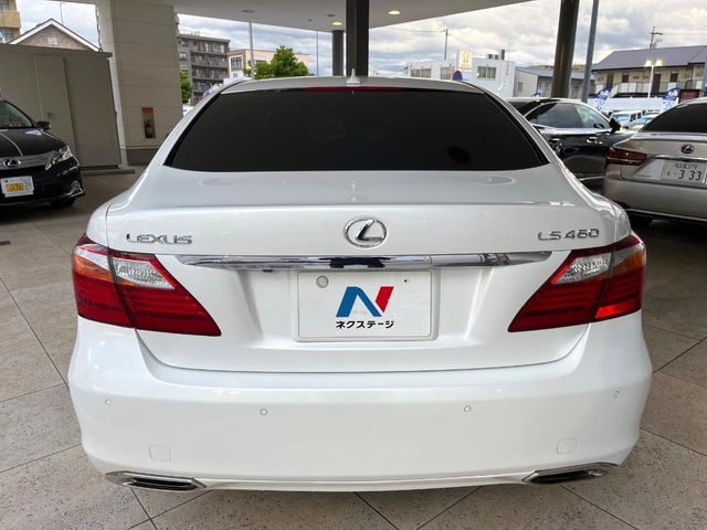 LEXUS LS460