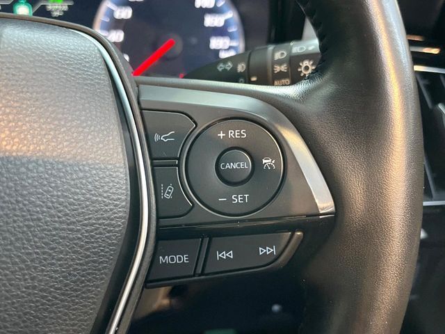 CROWN sedan hybrid