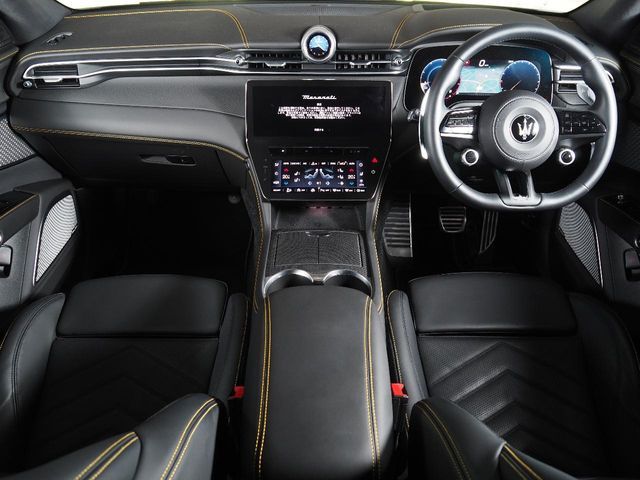 MASERATI Grecale