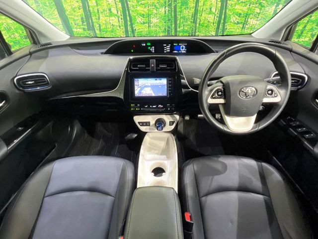 PRIUS 4WD
