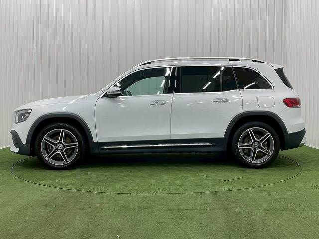 MERCEDES BENZ GLB