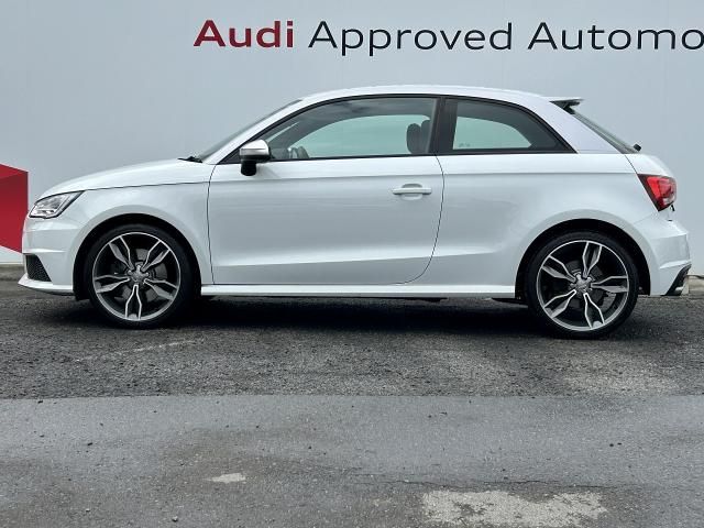 AUDI S1