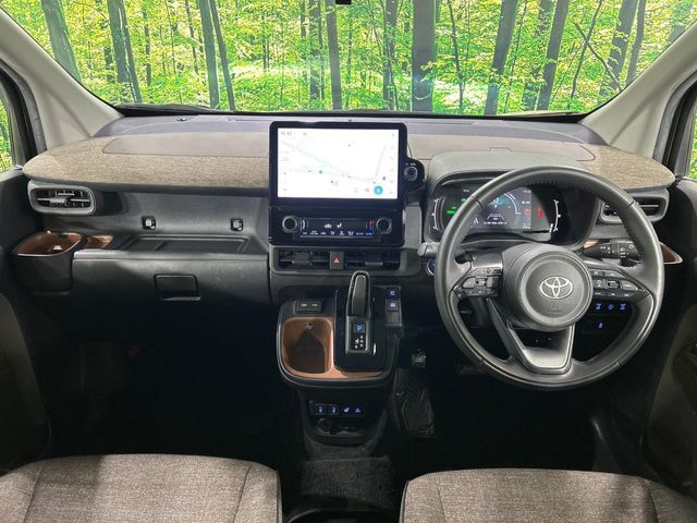 SIENTA HYBRID
