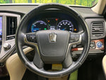CROWN sedan hybrid