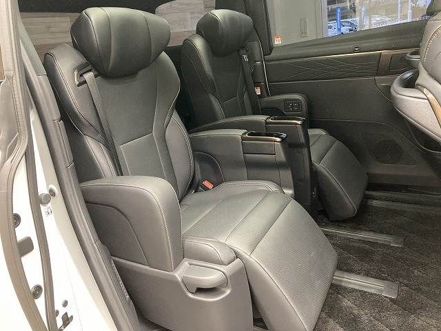 ALPHARD hybrid