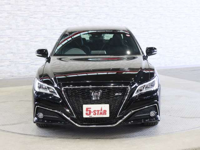 CROWN sedan