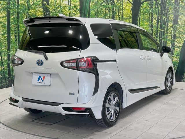 SIENTA HYBRID