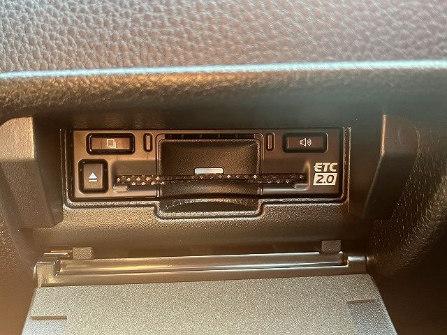 CROWN SPORT