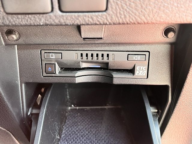 ALPHARD hybrid 4WD