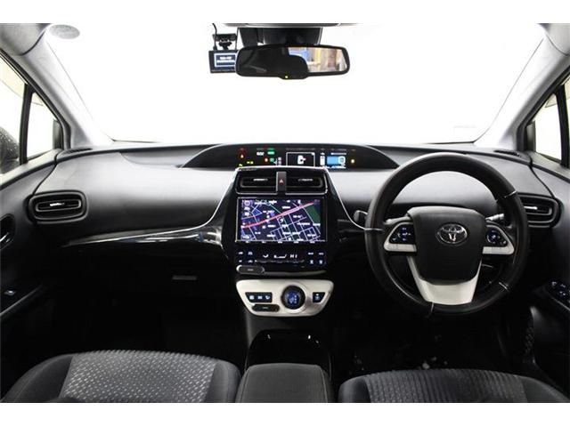 PRIUS 4WD