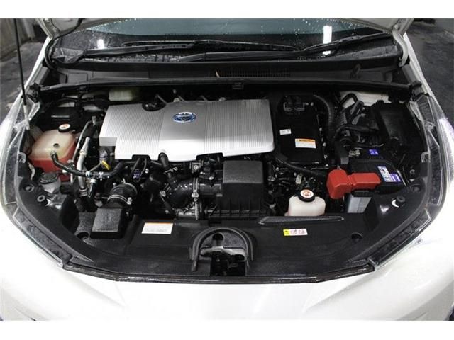 PRIUS 4WD