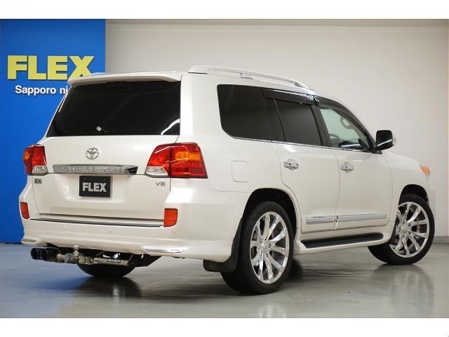 LANDCRUISER wagon