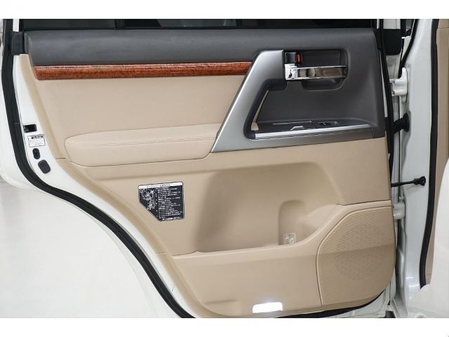 LANDCRUISER wagon